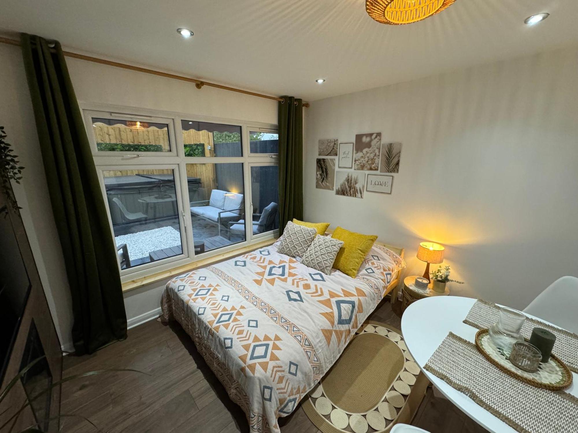 Apartament Wild & Free Hot Tub Retreat Dartford Zewnętrze zdjęcie
