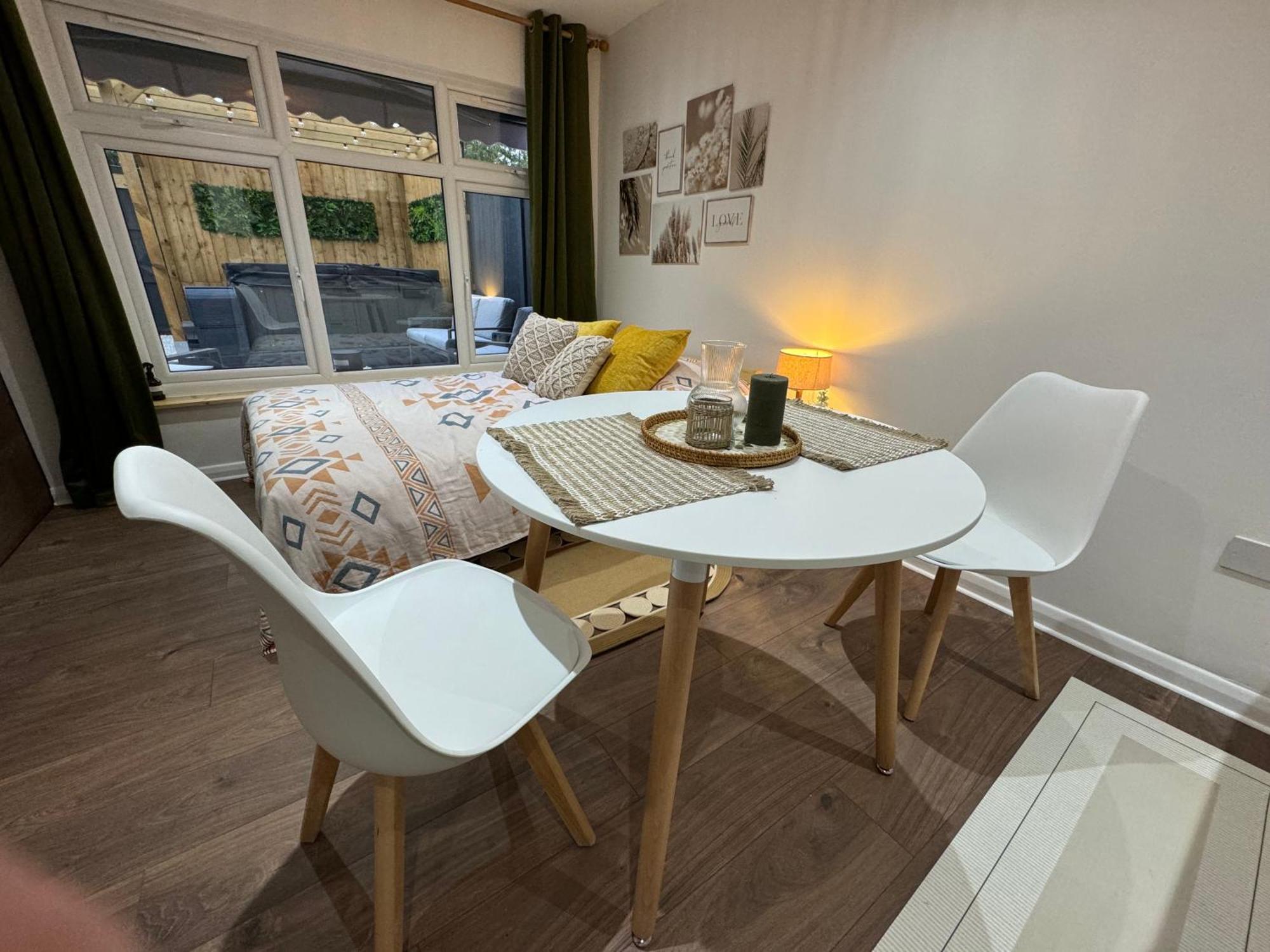 Apartament Wild & Free Hot Tub Retreat Dartford Zewnętrze zdjęcie